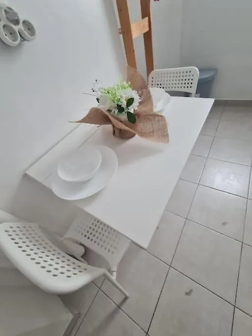 2 Bdrm Apt At Parliament Palace 부쿠레슈티
